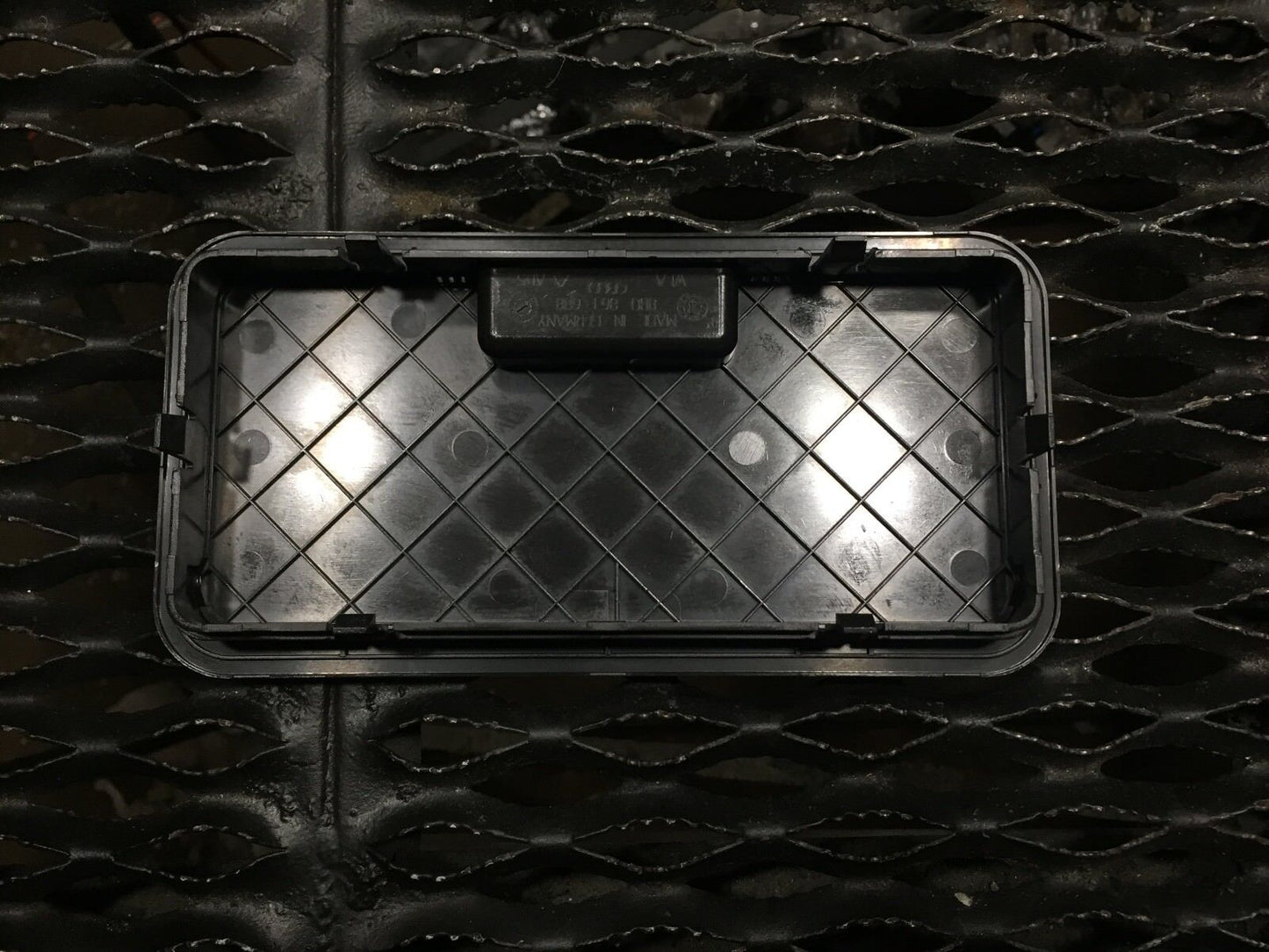 04 05 06 Audi A4 B6 Convertible Trunk Cover Door OEM