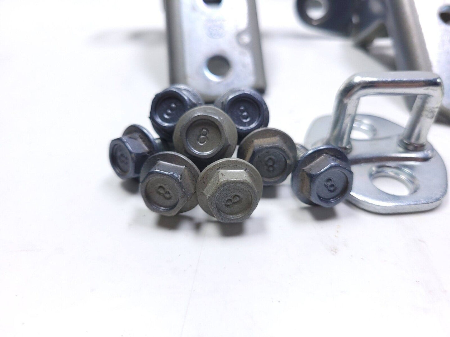 18-21 Hyundai Kona Door Hinge Right Passenger Side OEM 29k Miles