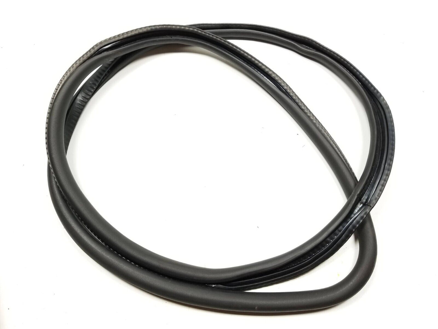 09 10 11 12 BMW 750li Front Right Pass Door Weatherstrip Seal OEM
