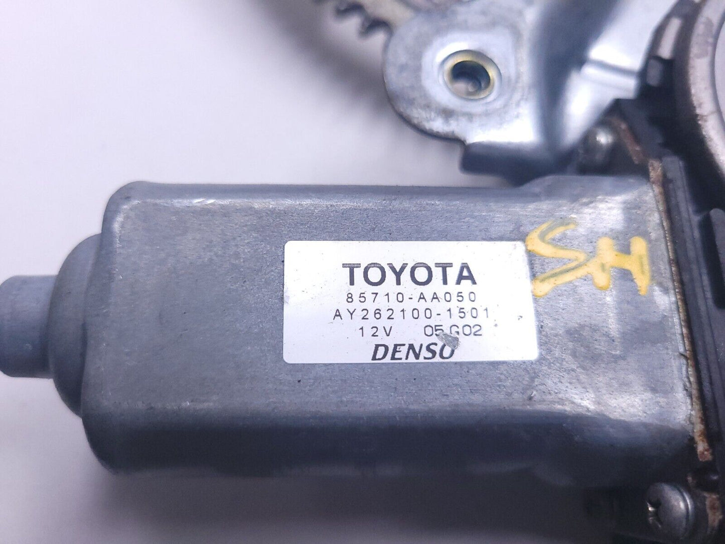 03 - 08 Toyota Corolla Door Window Regulator Motor Front Right Pass Side OEM