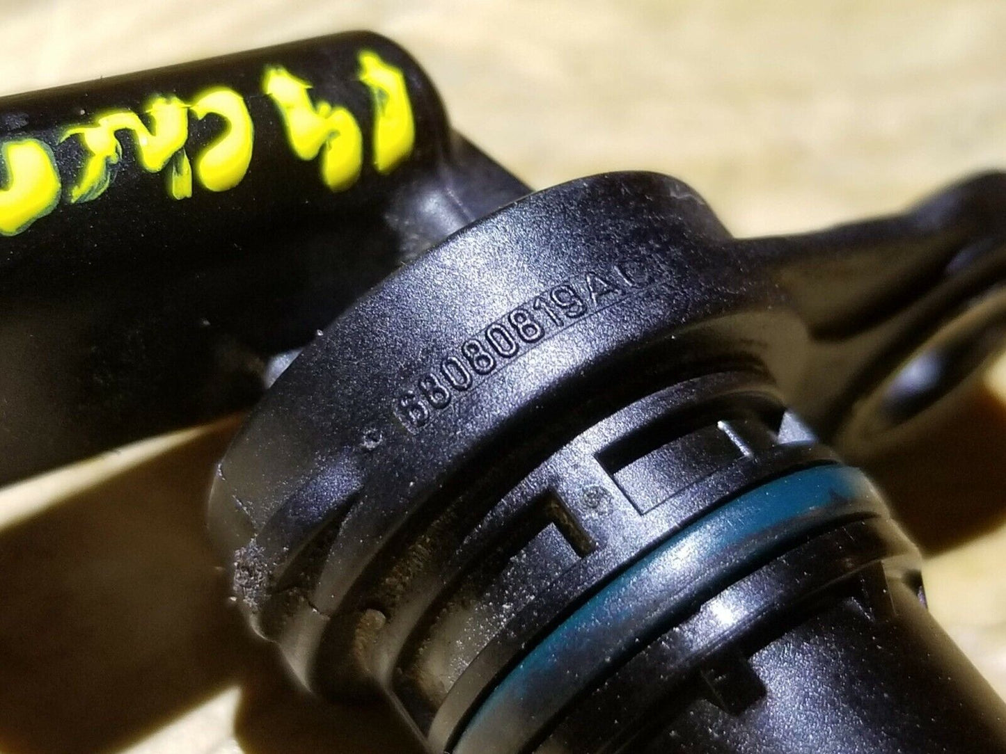 14 15 16 17 Jeep Cherokee Engine Camshaft Cam Position Sensor 68080819ac OEM