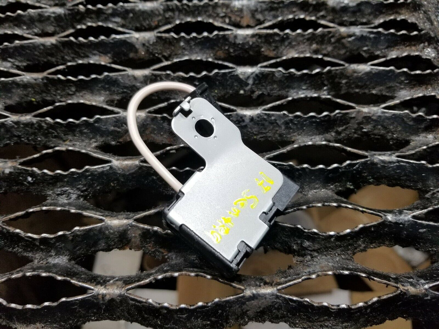 16 17 18 Nissan Sentra Rear Back Window Glass Defrost Relay OEM 40k