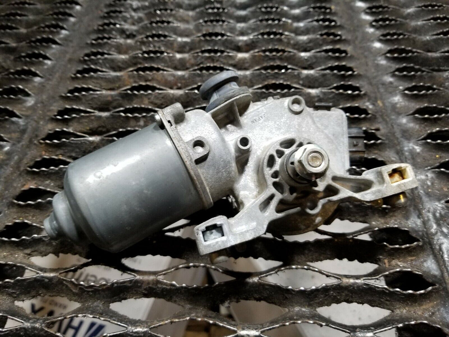 12 13 14 15 16 Jeep Patriot Front Windshield Wiper Motor OEM 54k Miles