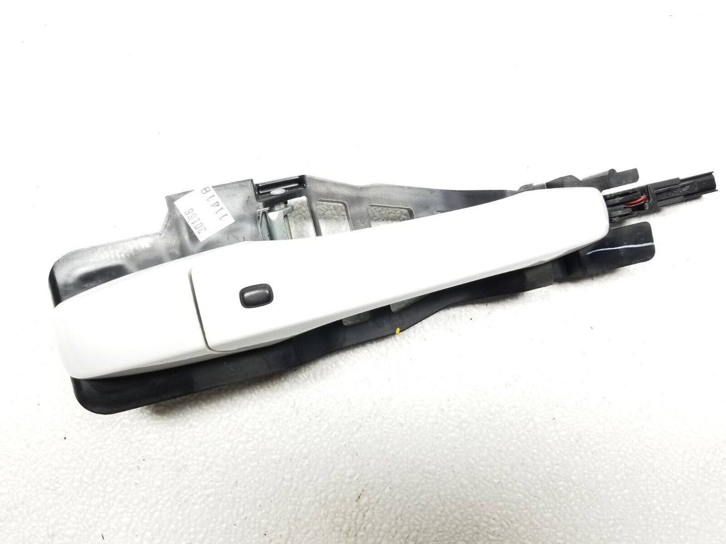 16 17 18 19 20 Dodge Durango Front Right Passenger Side Exterior Door Handle OEM