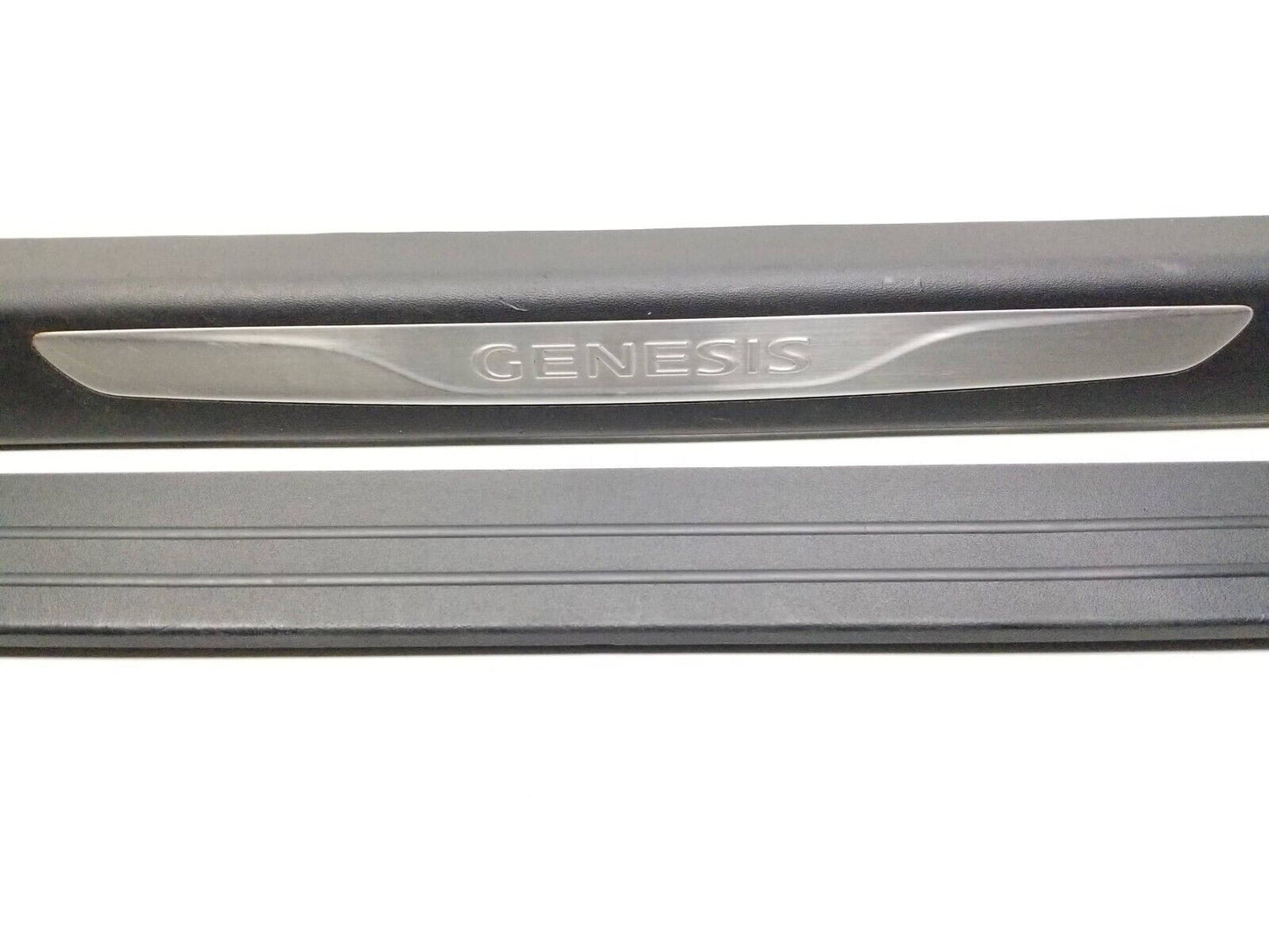2013 - 2016 Hyundai Genesis Front Door Sill Scuff Plate Trim Driver Left 2pc OEM