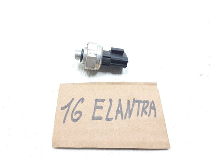 14 15 16 Hyundai Elantra Air Condition Pressure Control Sensor 42cp8-12 OEM