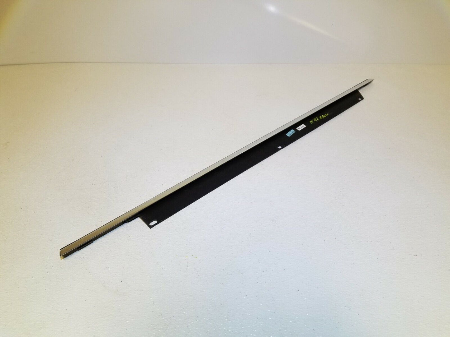 11 12 13 14 15  Audi Q7 Pass Side Rear Door Window Belt Seal Molding OEM 87k