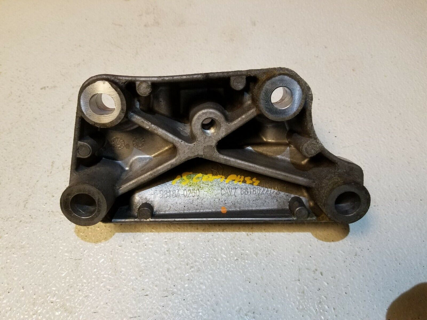 13 14 15 16 Jeep Compass 2.4l Transmission Mount Bracket OEM