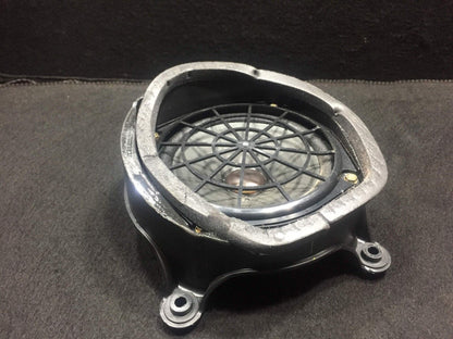 98 99 00 01 Mercedes W163 Rear Left Driver Side Door Speaker 1638200702 OEM D34