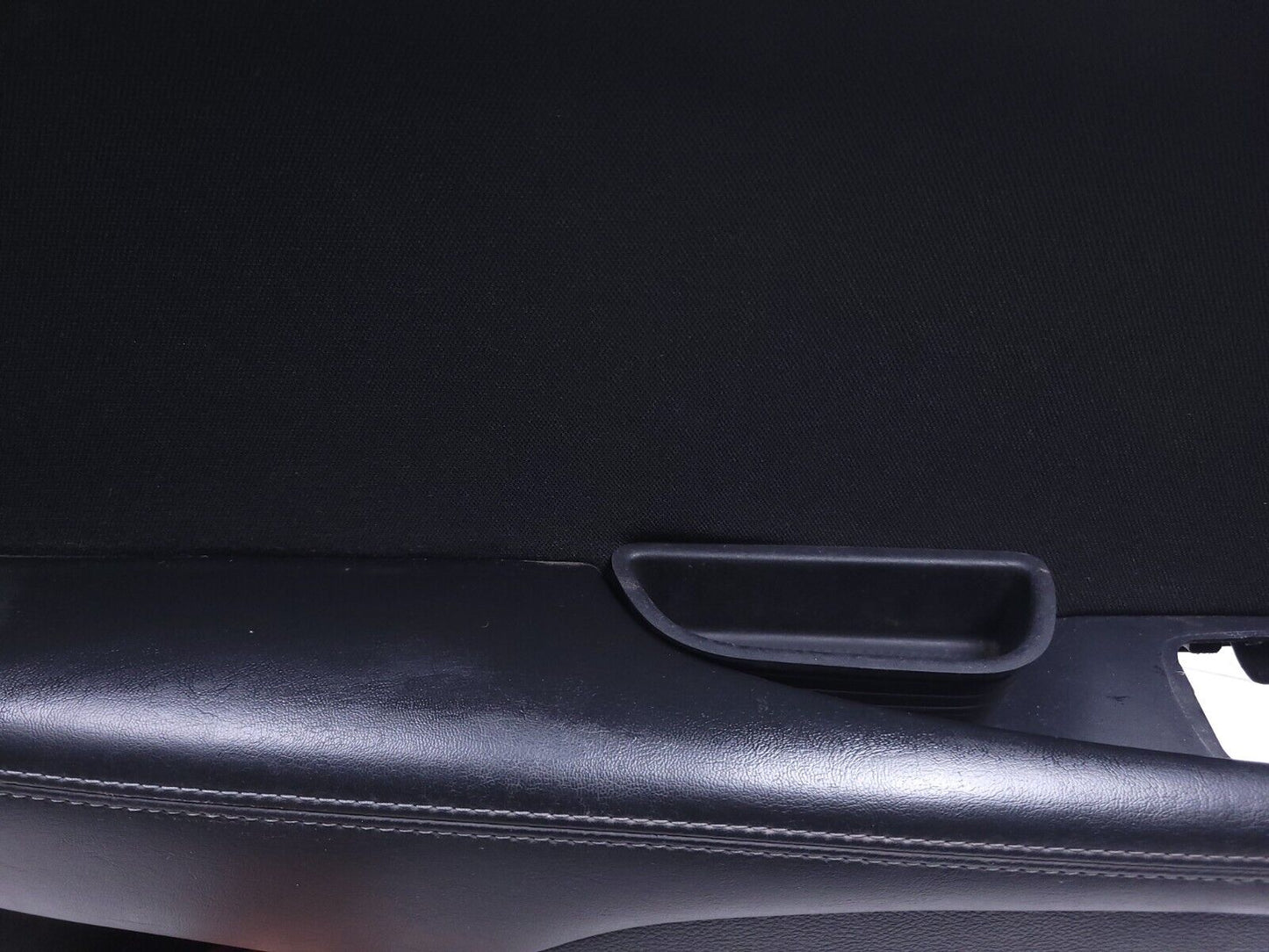 15 - 18 Dodge Challenger Front Door Trim Panel Left Driver Side OEM 87k