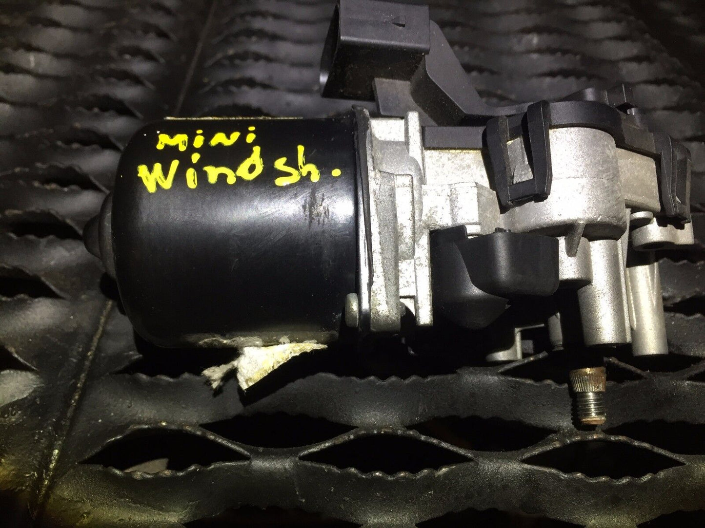 07 08 09 10 11 12 13 14 15 Mini Cooper Front Windshield Wiper Motor OEM 53555304