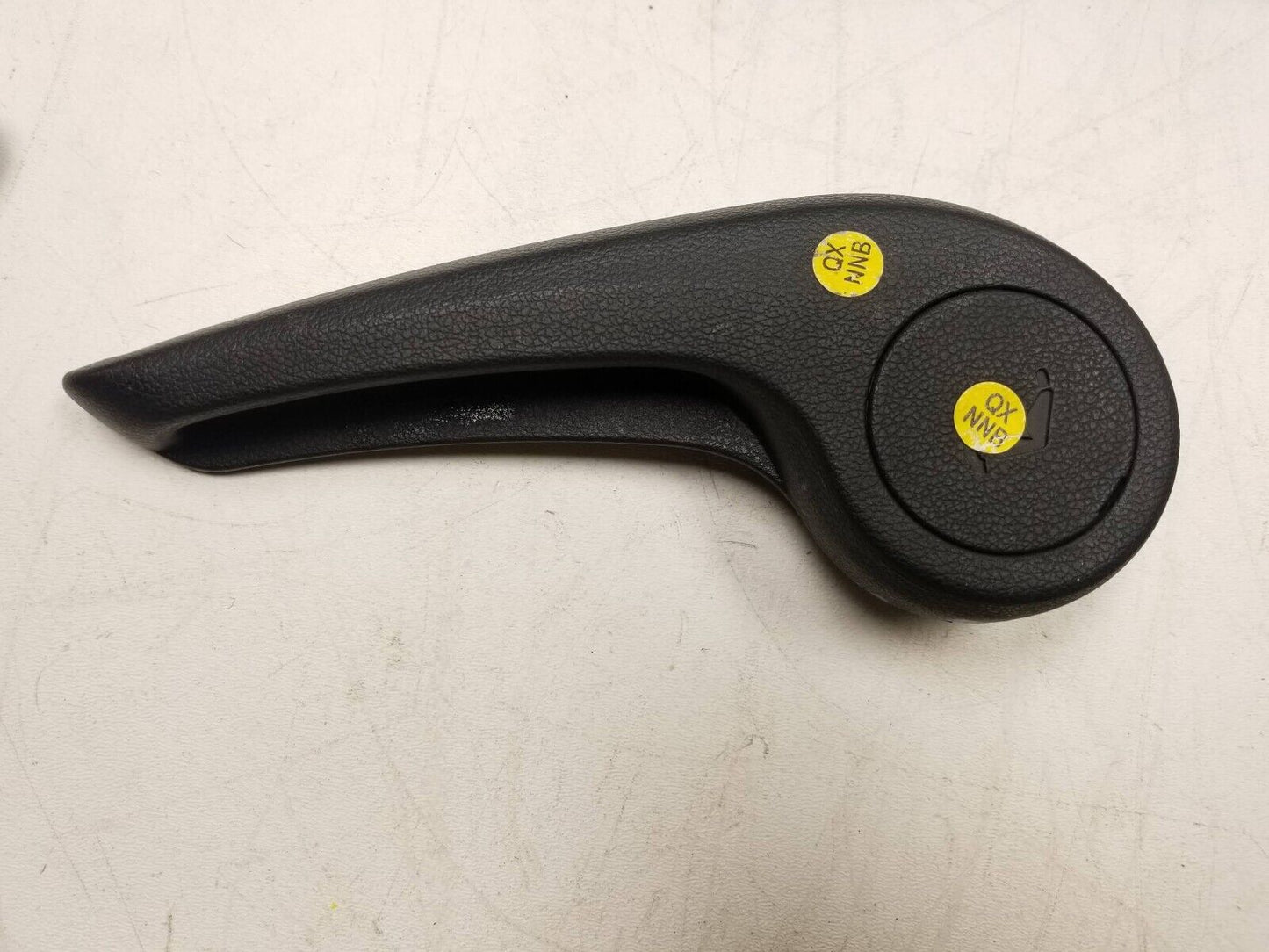 20 21 22 Hyundai Venue Front Driver Seat Headrest Guide Sleeve W/ Trim OEM