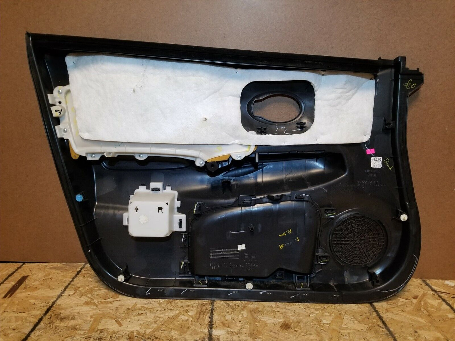 13 14 15 16 17 Nissan Versa Front Right Passenger Door Trim Panel OEM