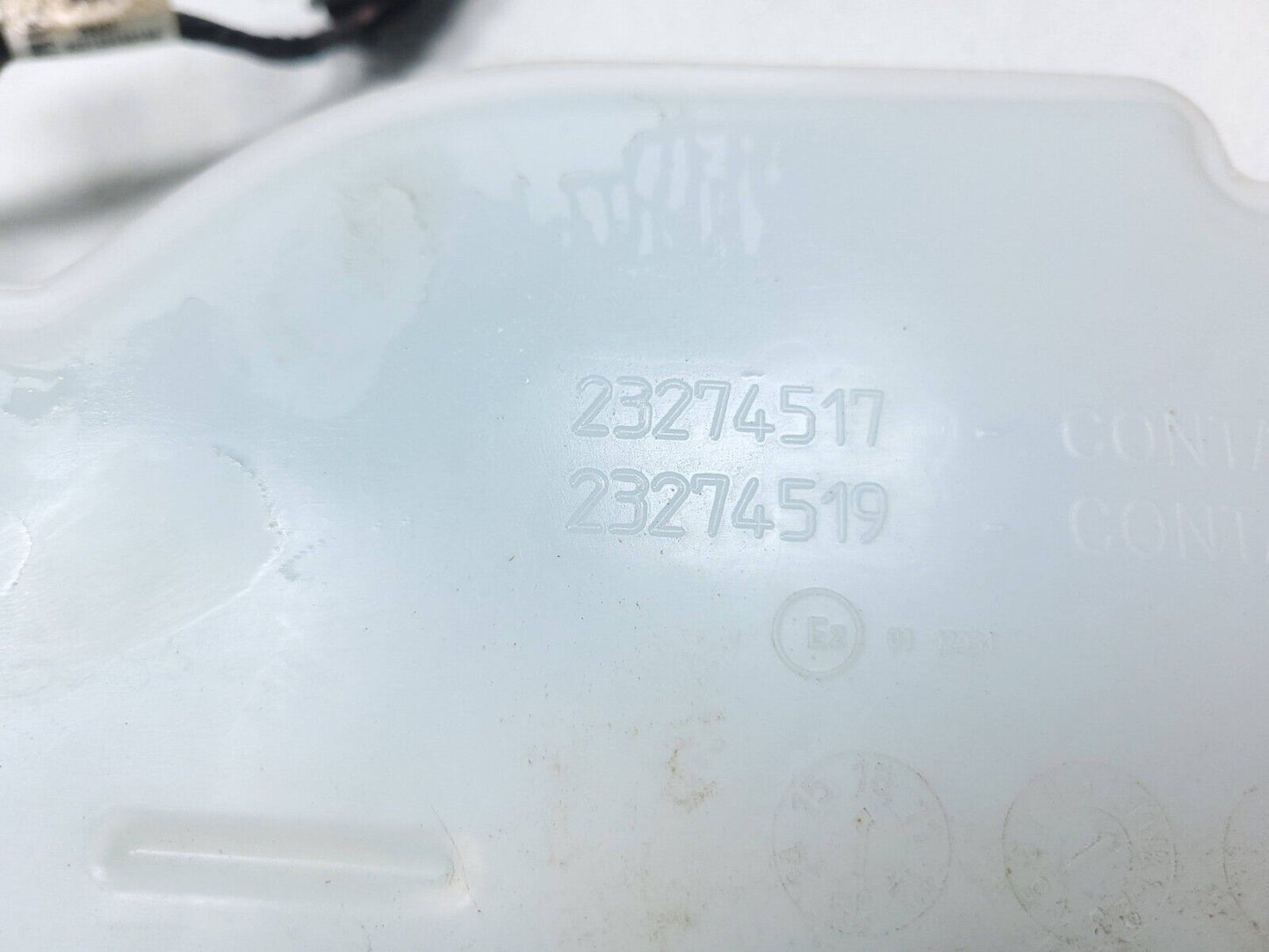 2013 - 2018 Cadillac Ats Windshield Washer Fluid Reservoir Tank 23274517 Oem✅