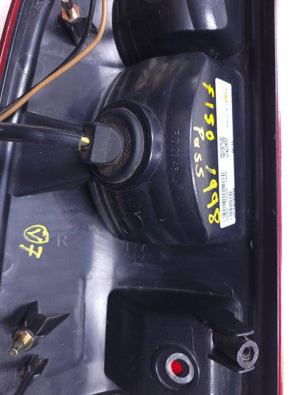 1997 - 2003 Ford F150 Tail Light Lamp Passenger Side Right