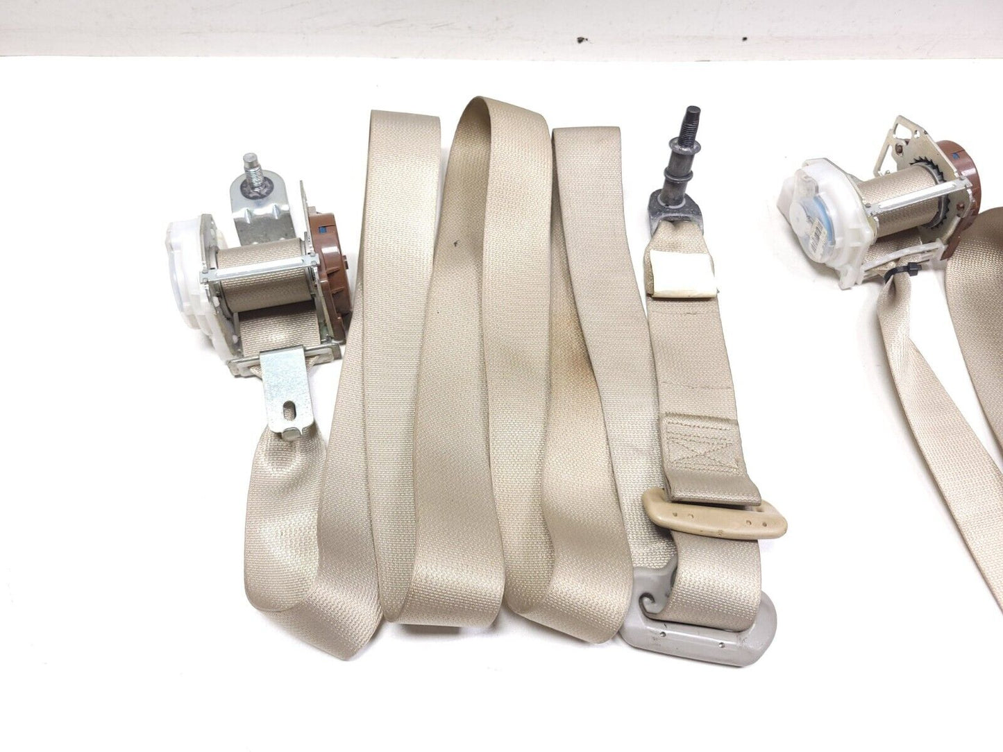 2006-2012 Nissan Armada Rear 2nd & 3rd Row Seat Belt Retractor 4pcs OEM
