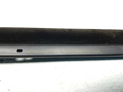 12 13 14 15 16 Jeep Patriot Rear Left Driver Door Window Belt Seal Molding OEM