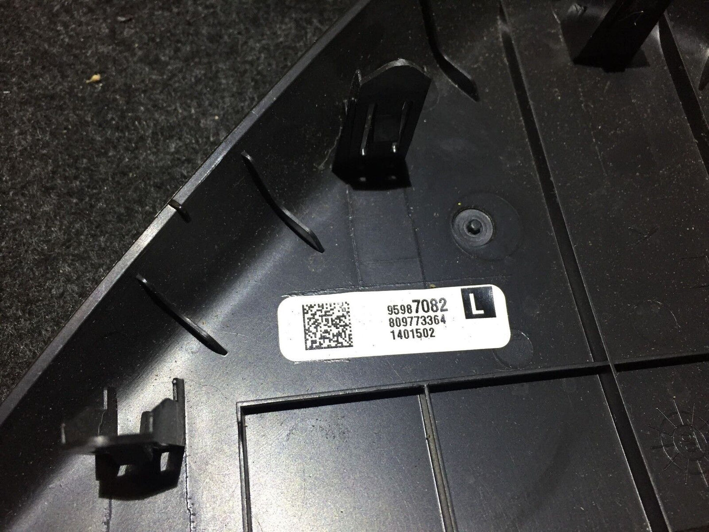 11 12 13 14 15 Chevrolet Cruze Front Left Driver Side End Cap Cover Trim OEM