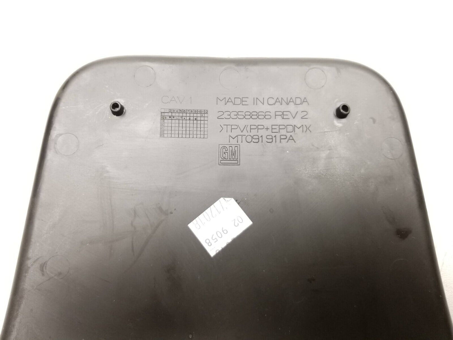 18 19 20 21 Chevrolet Equinox Center Console Storage Cup Holder Insert Mat OEM