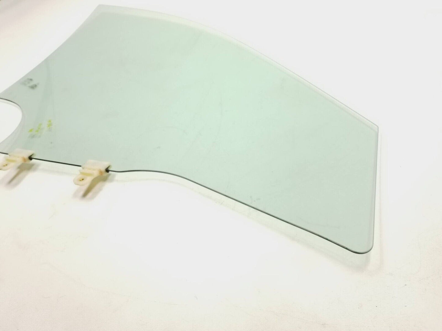 18-21 Hyundai Kona Front Door Window Glass Left Driver Side OEM 29k Miles