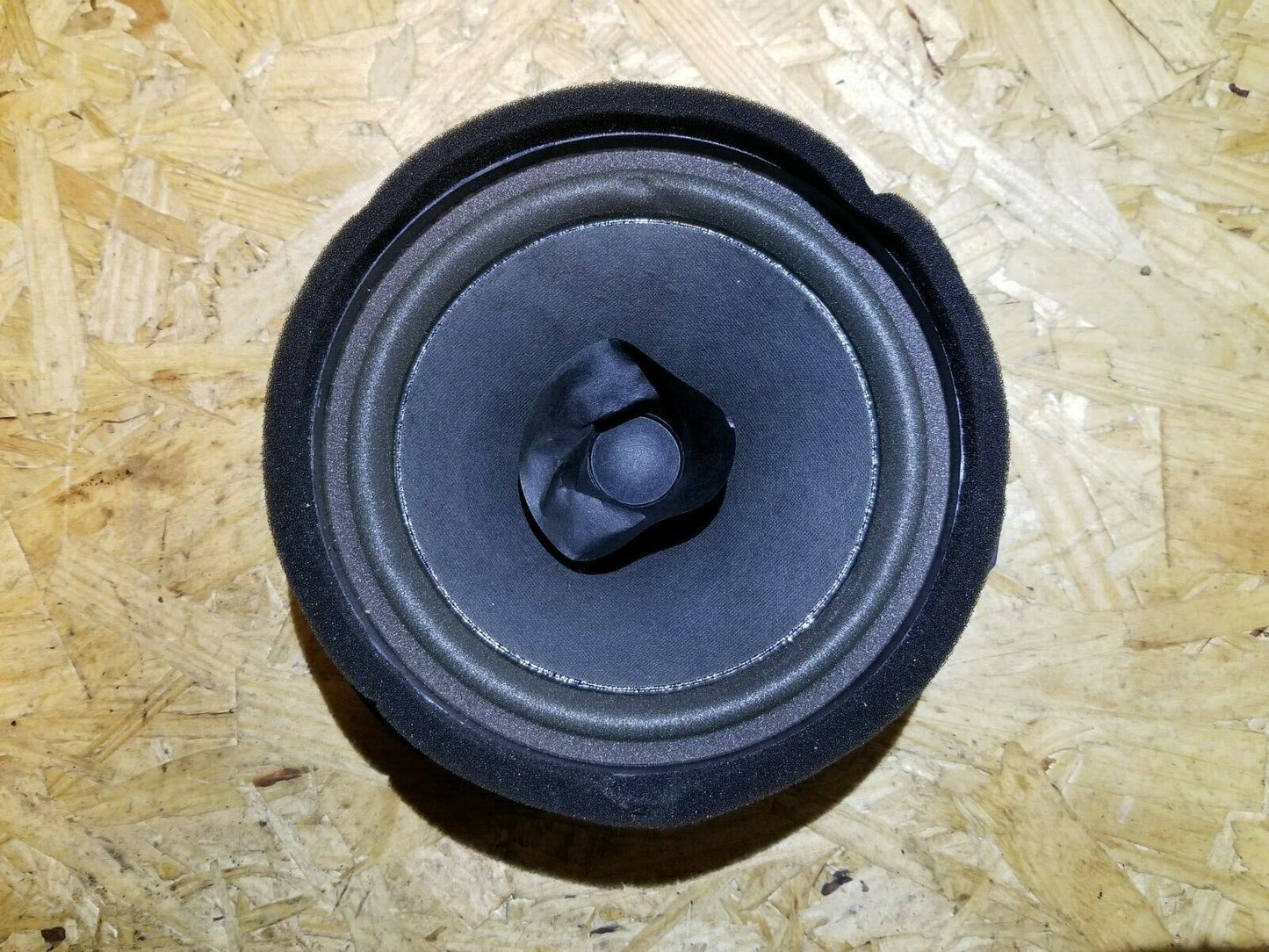 15 16 17 Chevrolet Equinox Rear Door Audio Speaker  23267079 OEM 24k