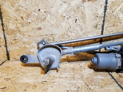 17 18 19 20 Cadillac Xt5 Windshield Wiper Motor W/ Linkage OEM 34k