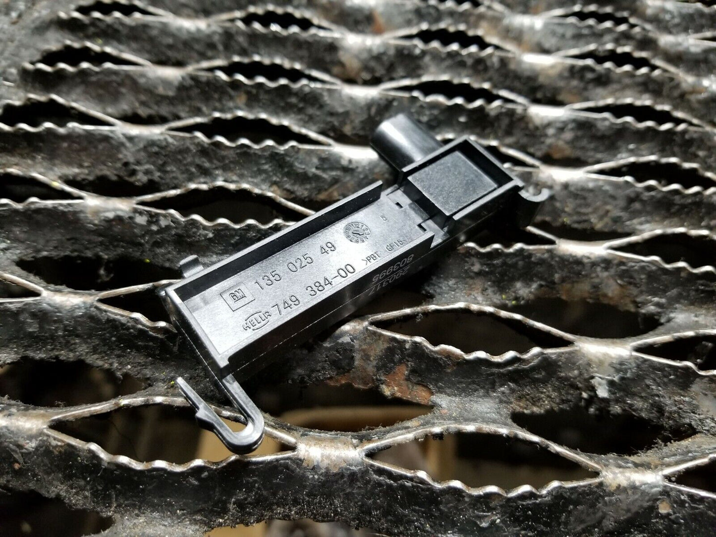 15 16 17 18 Chevrolet Impala Keyless Entry Antenna OEM