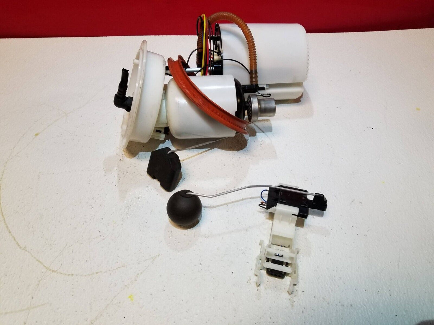 12 13 14 15 Audi A6 3.0t Fuel Gas Pump W/ Sending Level Sensor Assy OEM