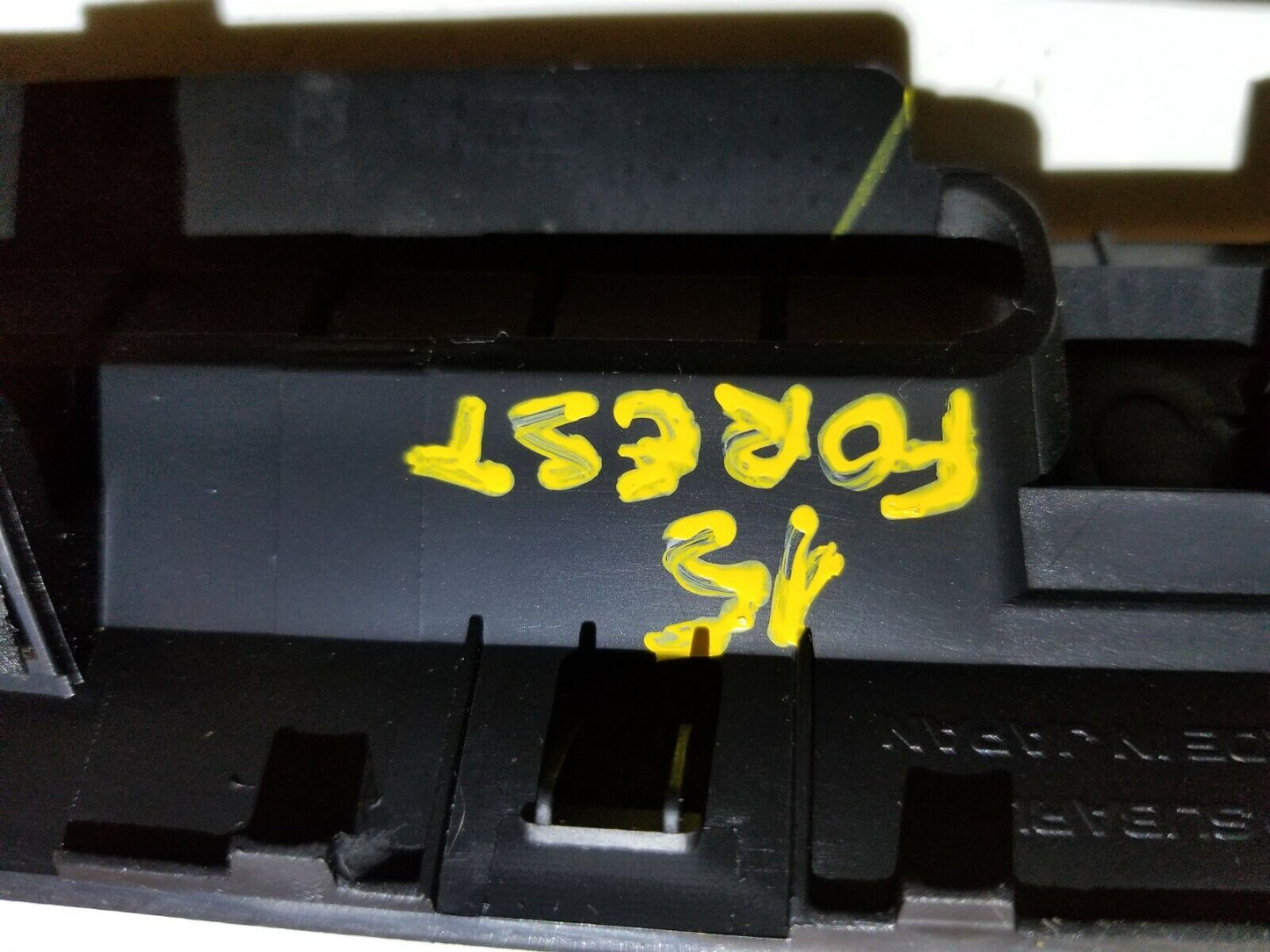 14 15 16 Subaru Forester Dash Upper Center Defroster Air Vent OEM