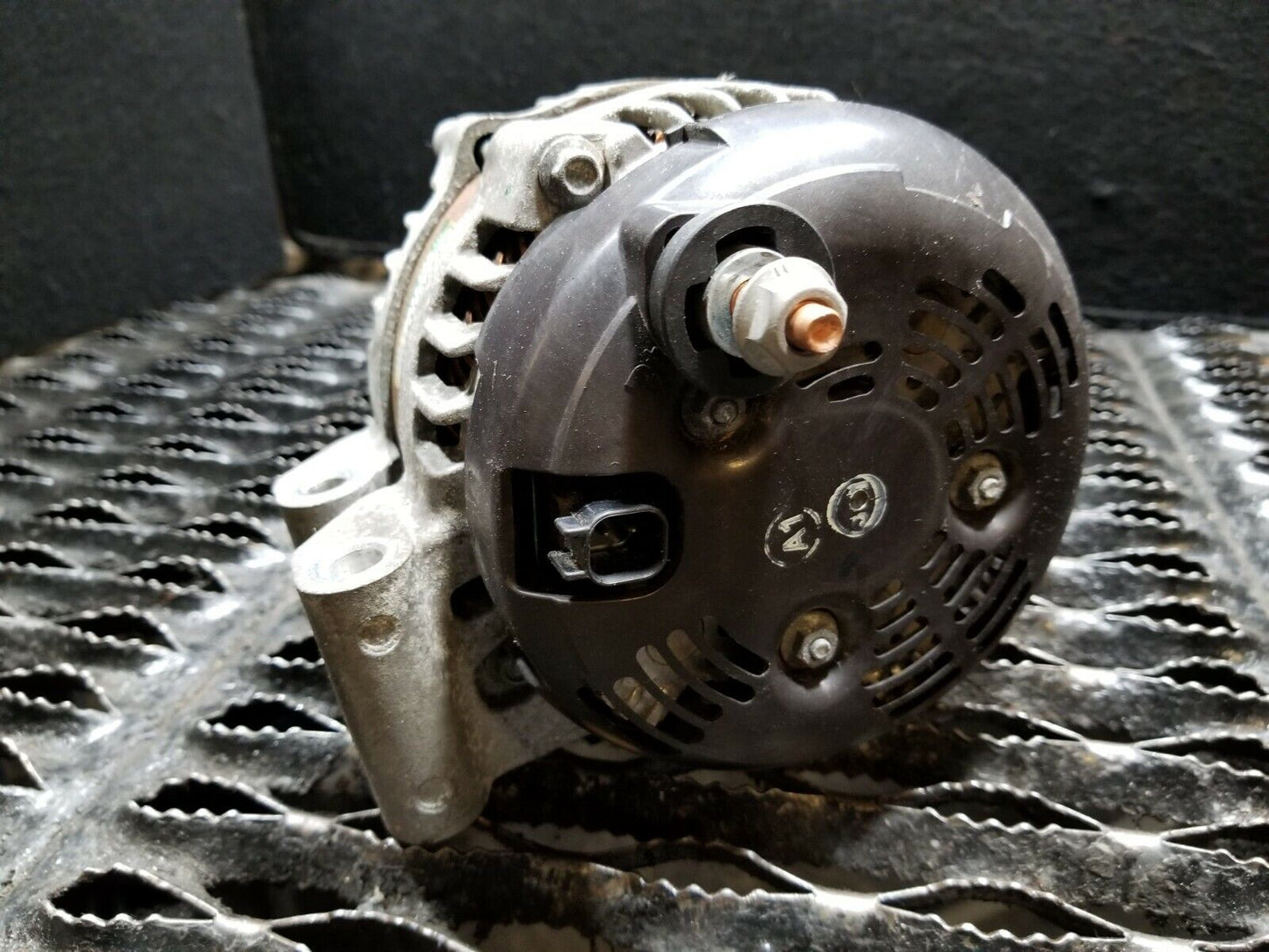 12 13 14 15 16 17 Chrysler 300 3.6l V6 Alternator Generator OEM 43k