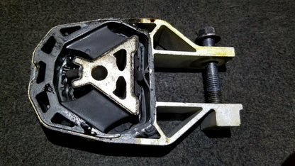 15 16 17 18 Ford Focus 2.0l Engine Motor Mount Bracket OEM 14k Miles