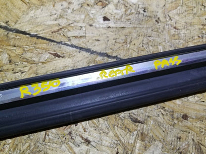 07 08 09 10 Mercedes R350 Rear Right Passenger Side Window Belt Seal Molding OEM