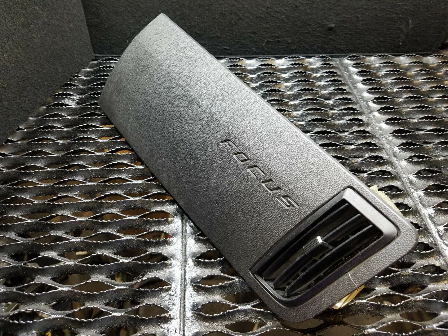 2008 2009 2011 Ford Focus Passenger Side Dash Vent Trim Bezel With Vent OEM #94