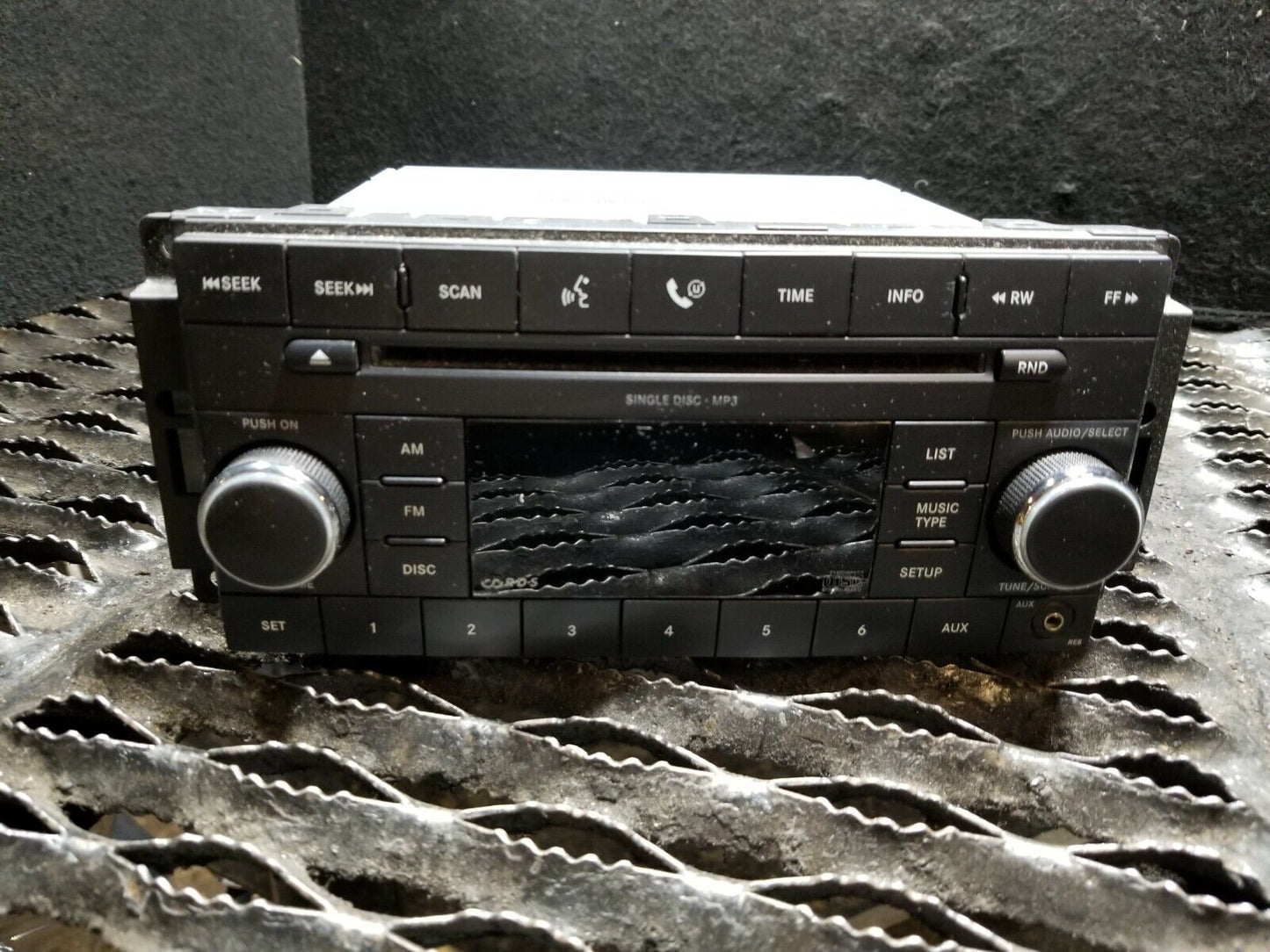 07 08 09 10 Chrysler Sebring Am/fm Radio Mp3 Cd Player 05064410 OEM