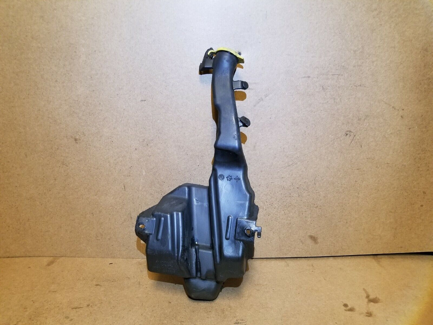 07 08 09 10 Jeep Grand Cherokee Srt8 Windshield Washer Fluid Reservoir OEM