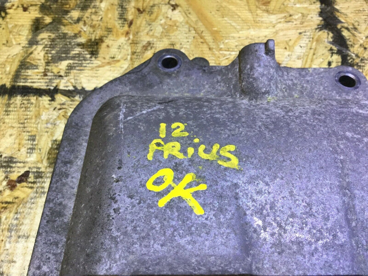 12 13 14 15 Toyota Prius Engine Motor Cylinder Head Valve Cover OEM