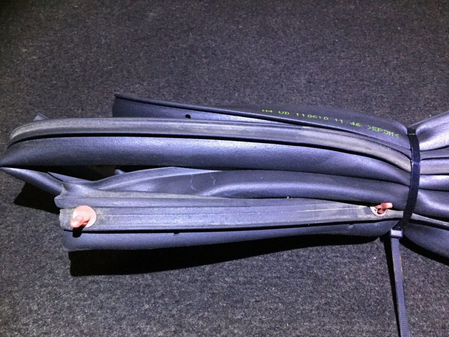 11 12 13 Hyundai Elantra Rear Passenger Outer Door Weatherstrip Seal OEM 47k