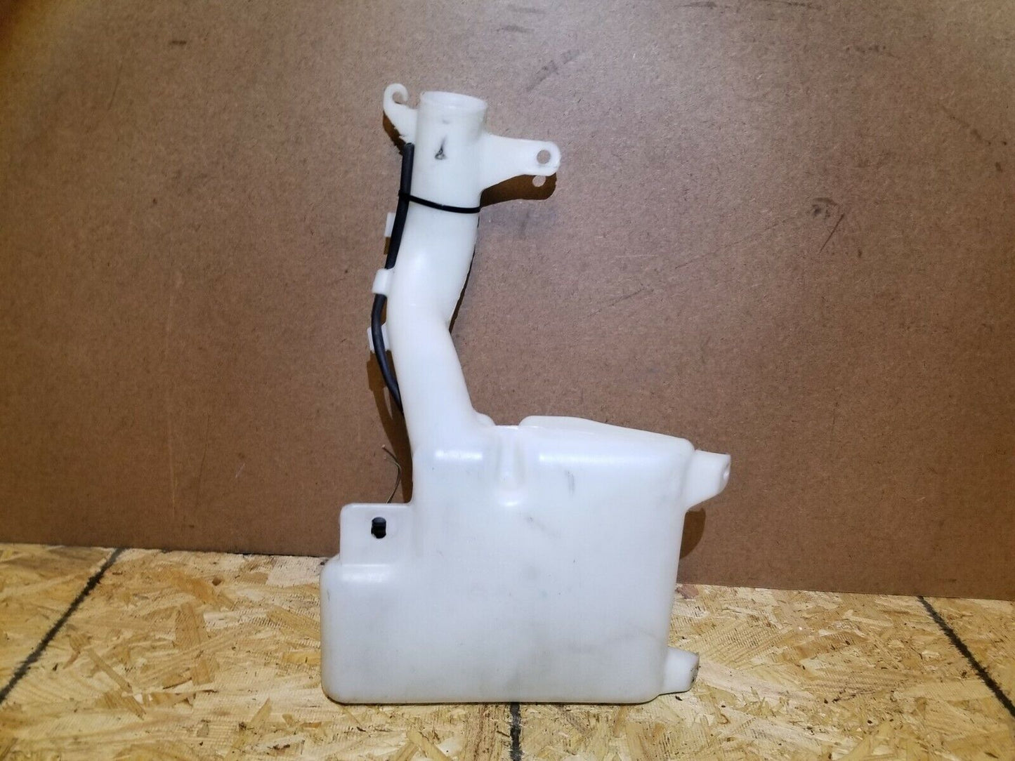 11 12 13 14 Chrysler 200s 3.6l Windshield Washer Fluid Reservoir Tank OEM