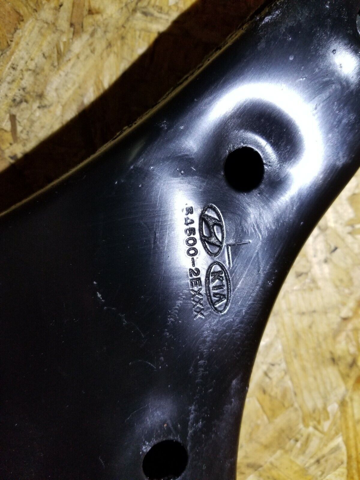 07 08 09 Hyundai Tucson Front Left Driver Lower Control Arm OEM 89k
