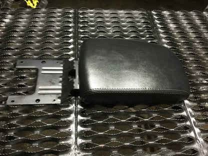 2006 2007 2008 Nissan Maxima Armrest Arm Rest Center Console OEM