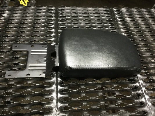 2006 2007 2008 Nissan Maxima Armrest Arm Rest Center Console OEM