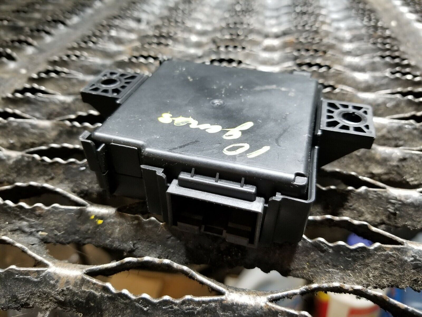 10 11 12 Hyundai Genesis Coupe Tpms Tire Pressure Control Module 95800-2m500 OEM