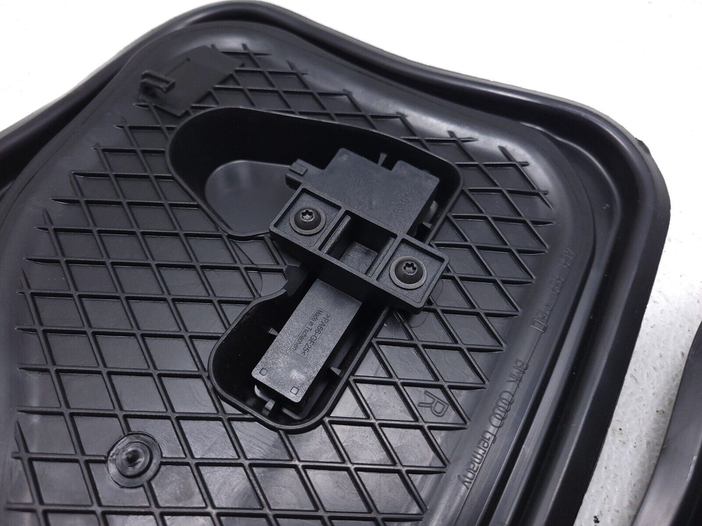 12 13 14 15 16 17 Audi A7 Rear Door Panel Inner Lock Cover Left & Right Pair OEM