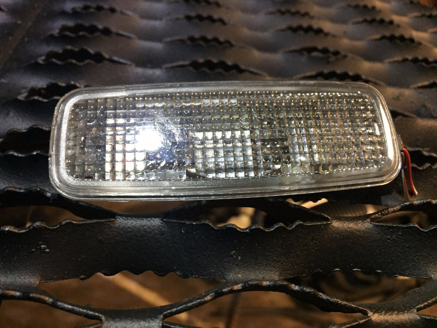 05 06 07 08 Audi A6 C6 Interior Light 2pcs 4d0947105a OEM