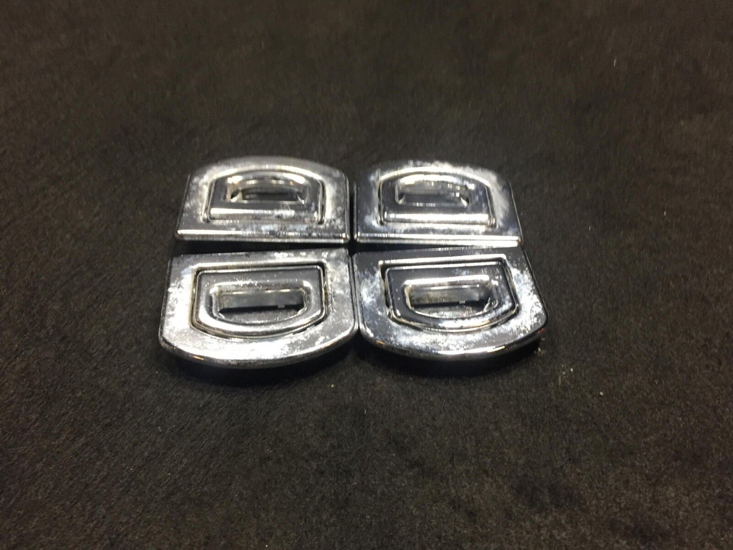 02 03 04 05 Volkswagen Passat Trunk Cargo Hook Set Of 4 OEM D23