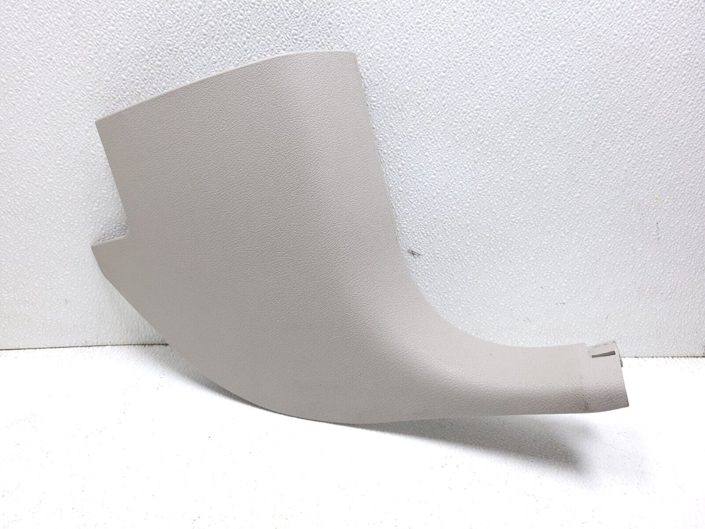 2006 - 2010 Jeep Grand Cherokee Front Kick Panel Cover Right Passenger Side OEM