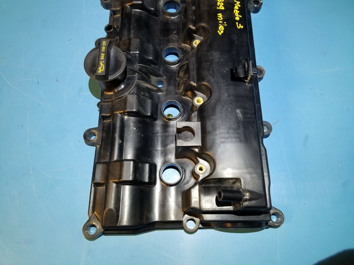 2014 2015 2016 Mazda 3 2.0l Engine Valve Cover OEM
