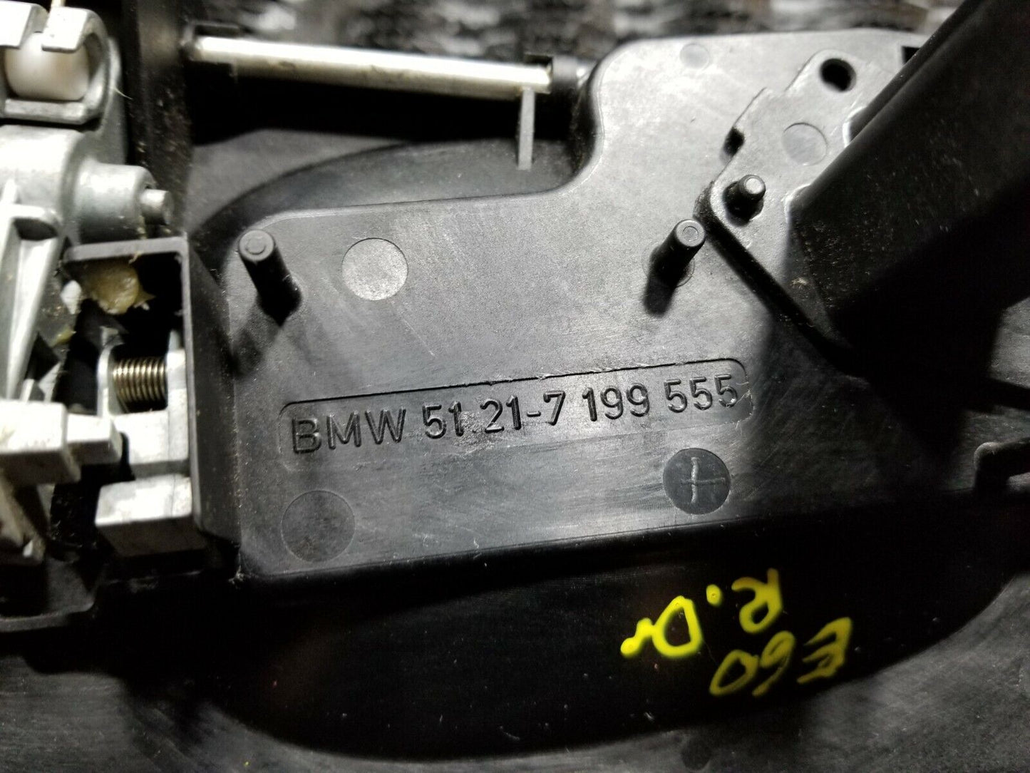 06 07 08 09 10 BMW 528i E60 Rear Left Driver Side Exterior Door Handle OEM