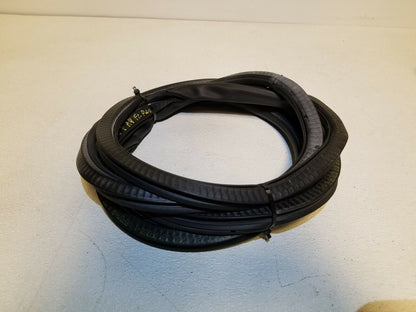 06 07 08 Audi A4 Front Right Passenger Door Weatherstrip Seal OEM 85k Miles