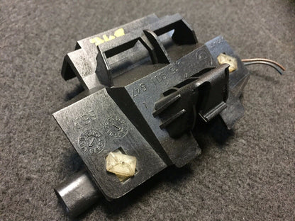 02 03 04 05 BMW E65 E66 Micro Air Housing Mount Bracket Holder 6901647 OEM